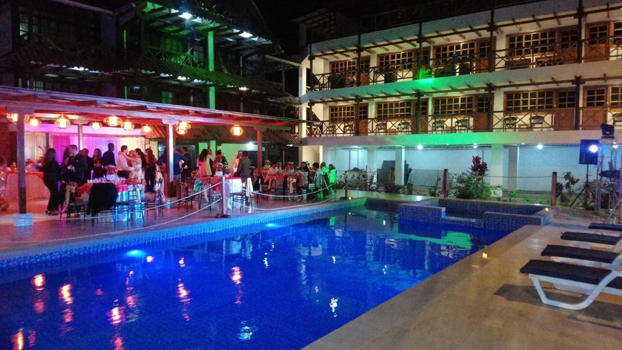 Hotel La Vista Canoa Exteriör bild